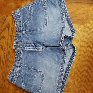 SO jean shorts, size 11